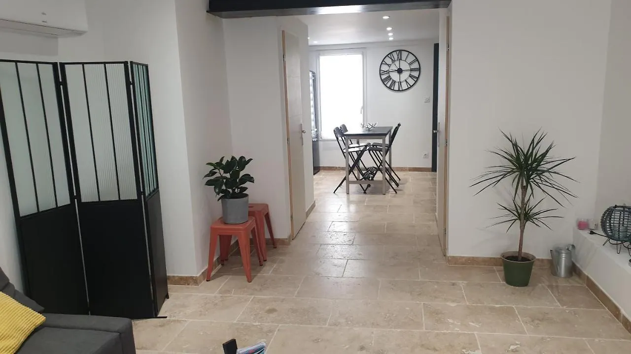 Apartment Superbe Maison 68M2 Avec Cour -Hypercentre Avignon