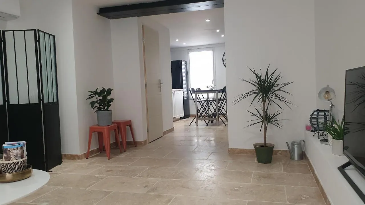 Apartment Superbe Maison 68M2 Avec Cour -Hypercentre Avignon