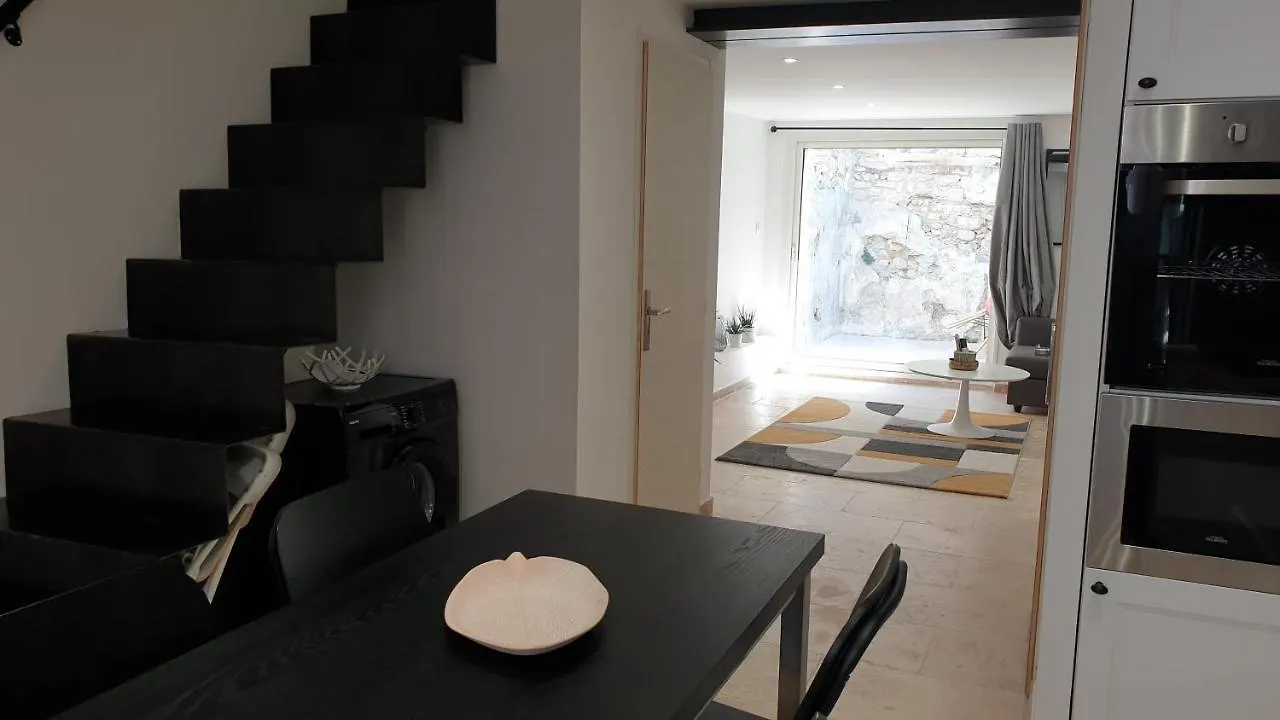 Apartment Superbe Maison 68M2 Avec Cour -Hypercentre Avignon
