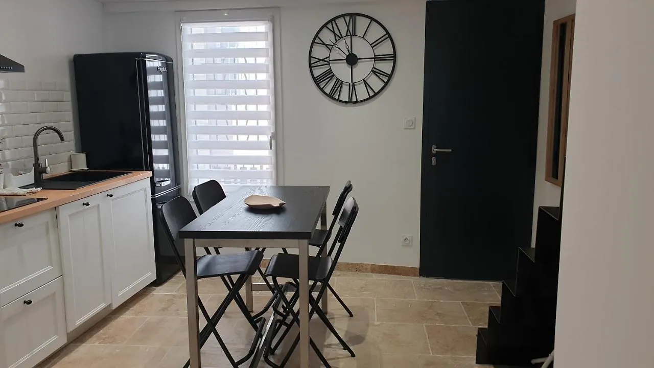 Superbe Maison 68M2 Avec Cour -Hypercentre Avignon 0*,