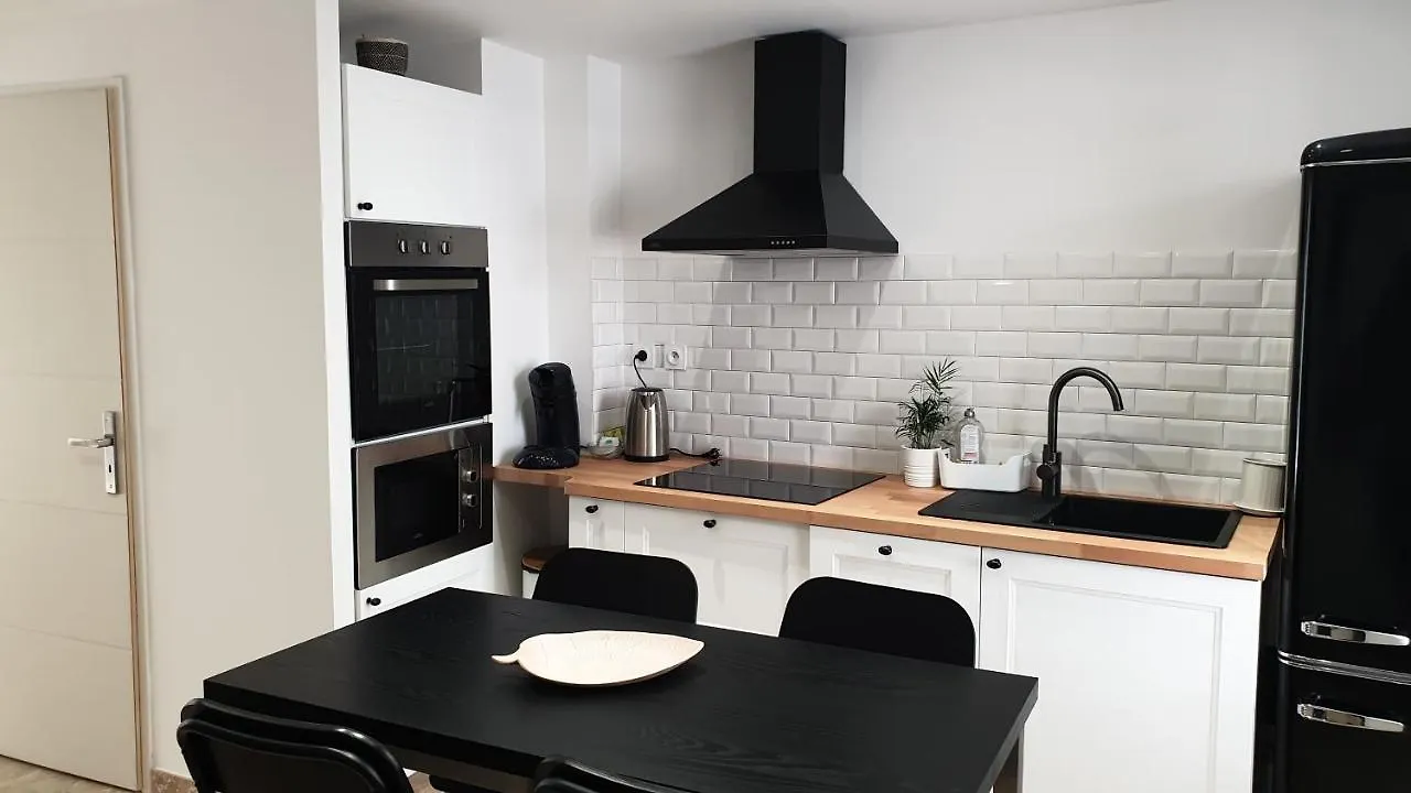 Superbe Maison 68M2 Avec Cour -Hypercentre Avignon