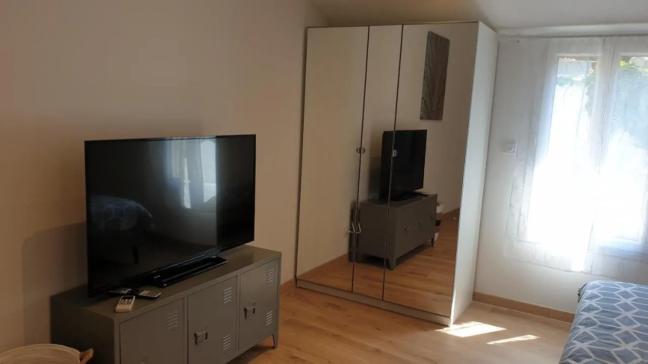 Superbe Maison 68M2 Avec Cour -Hypercentre Avignon France
