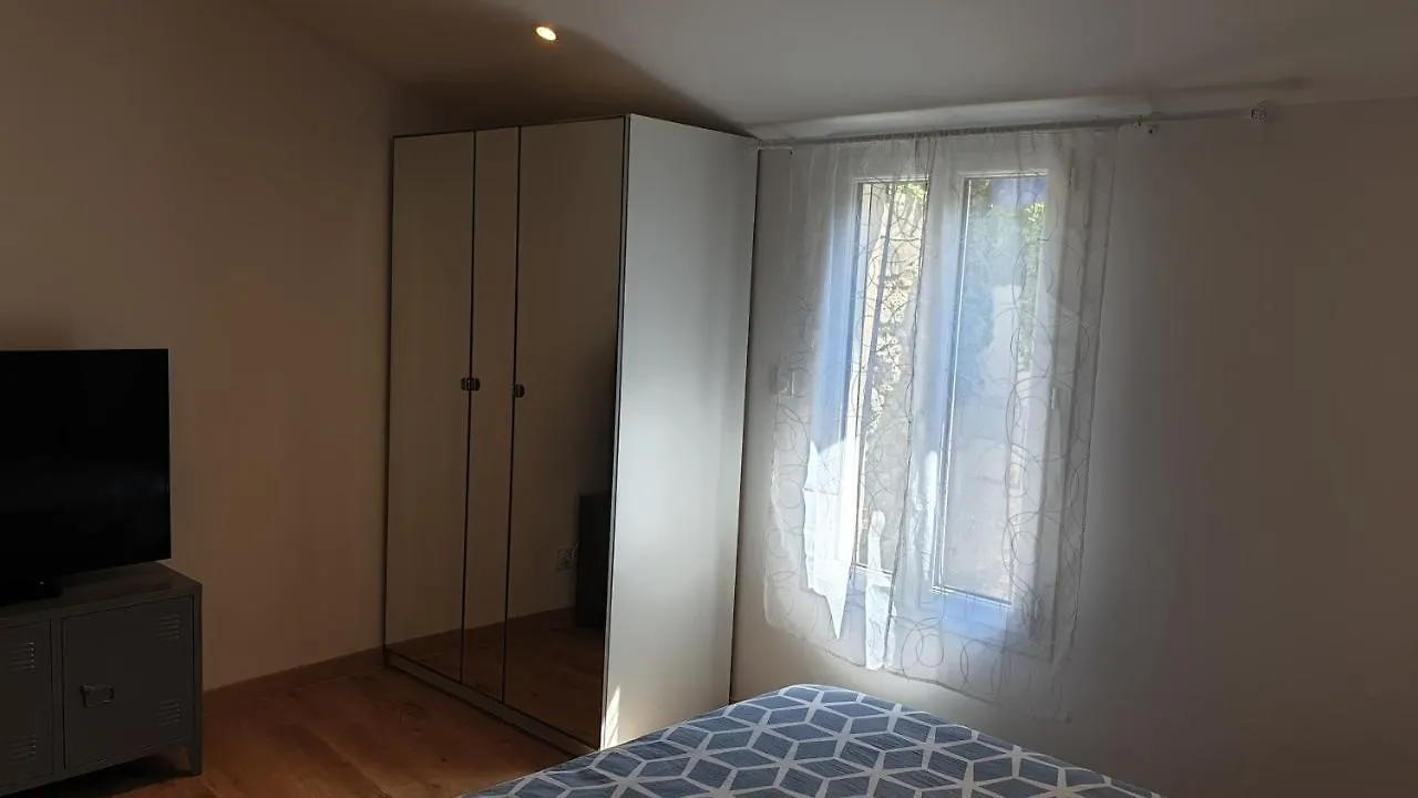 Apartment Superbe Maison 68M2 Avec Cour -Hypercentre Avignon France