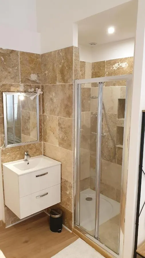 Superbe Maison 68M2 Avec Cour -Hypercentre Avignon