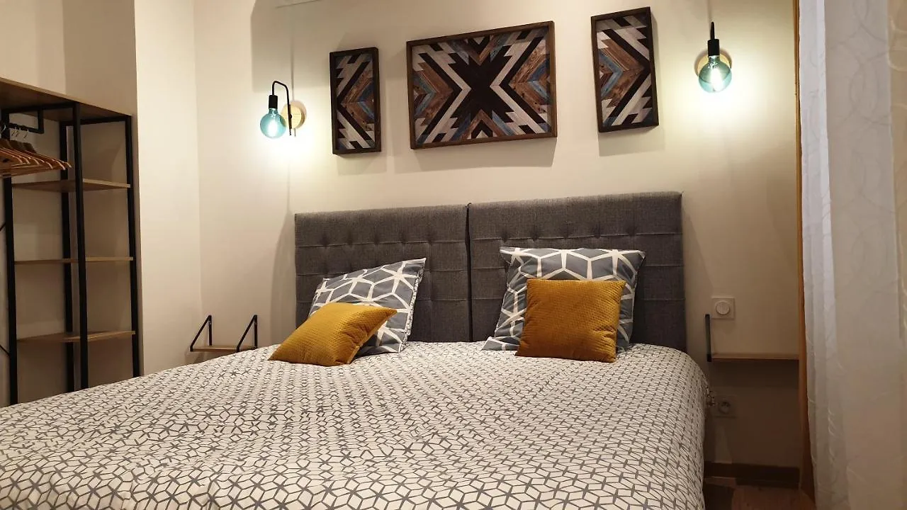 Superbe Maison 68M2 Avec Cour -Hypercentre Avignon 0*,