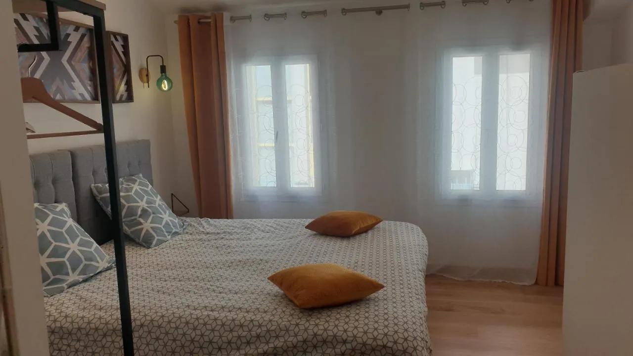 Superbe Maison 68M2 Avec Cour -Hypercentre Avignon France