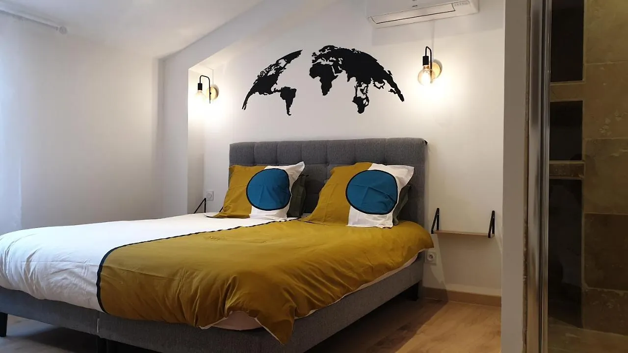 Superbe Maison 68M2 Avec Cour -Hypercentre Avignon Apartment